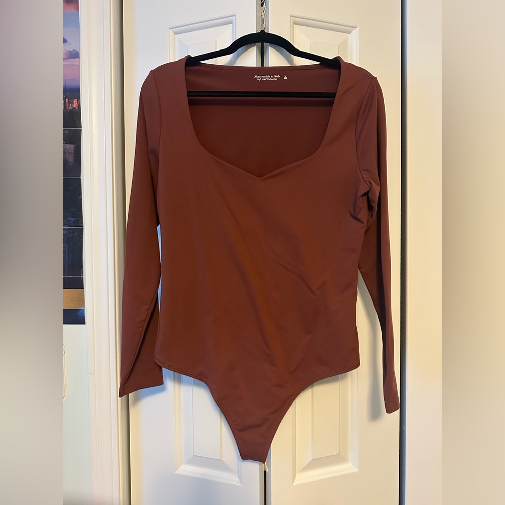 Long Sleeve Scoop Neck Bodysuit - Rust